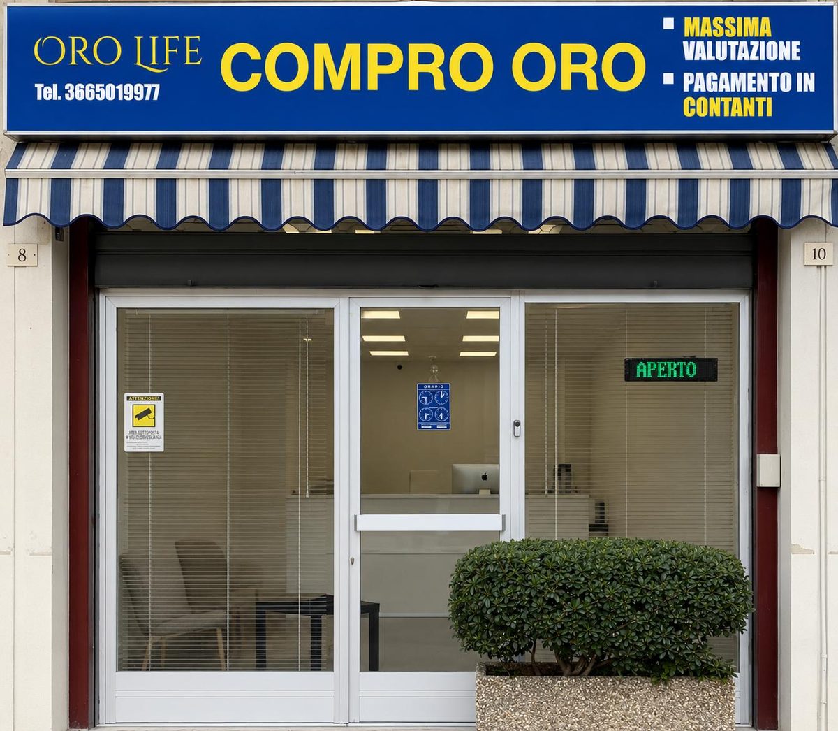 Vetrina Oro Life Perugia in Via Romeo Gallenga 10, quartiere Madonna Alta
